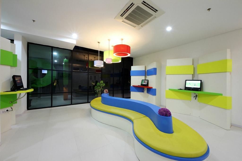 Pop! Hotel Airport Jakarta Tangerang Luaran gambar