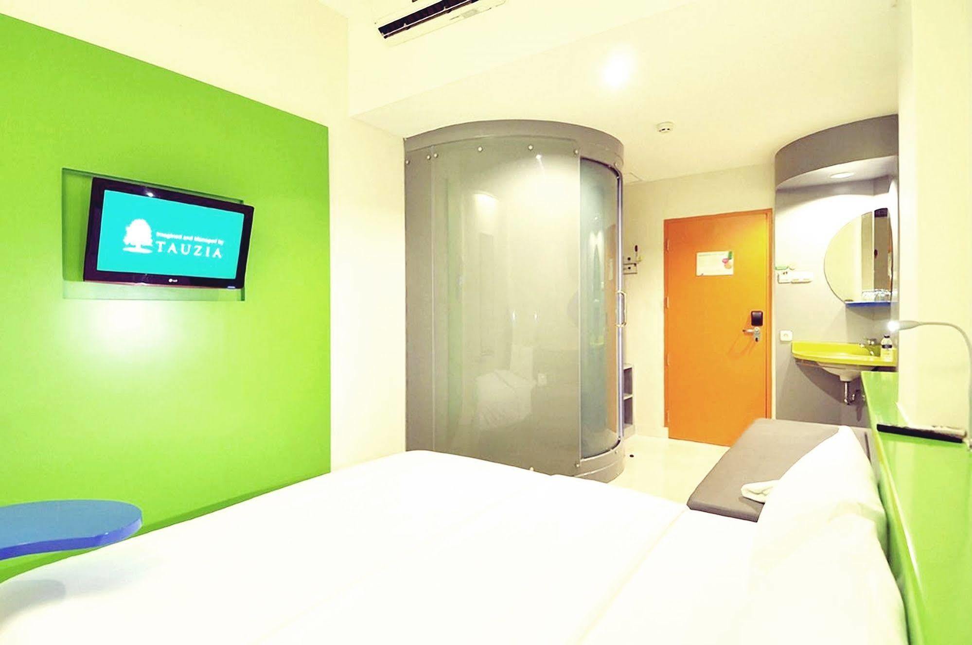 Pop! Hotel Airport Jakarta Tangerang Luaran gambar